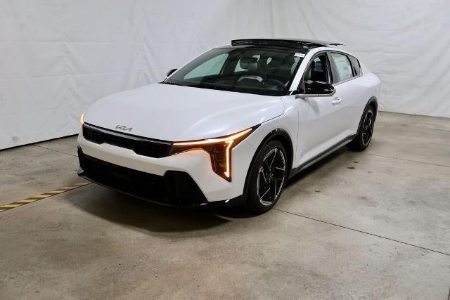 2026 Kia K4 GT-Line AT's photo