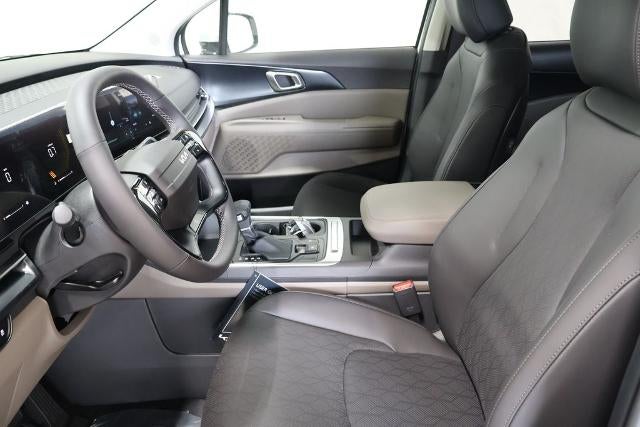 2027 Kia Carnival LXS
