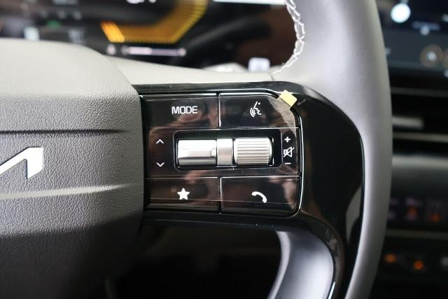 2027 Kia Carnival LXS