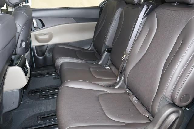 2027 Kia Carnival EX