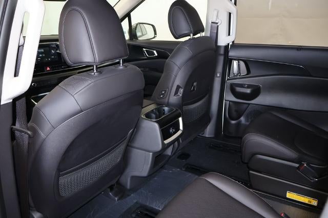 2027 Kia Carnival EX