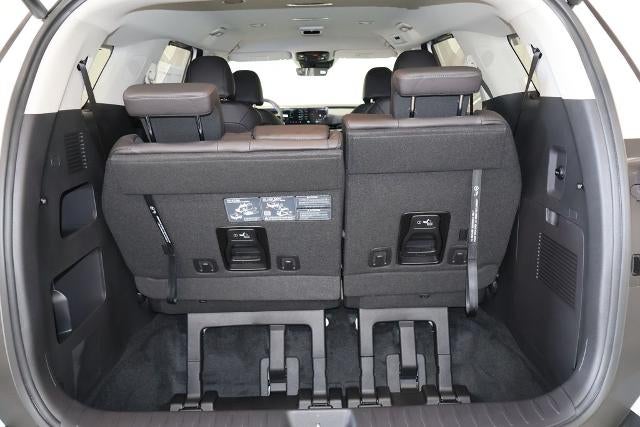 2027 Kia Carnival EX