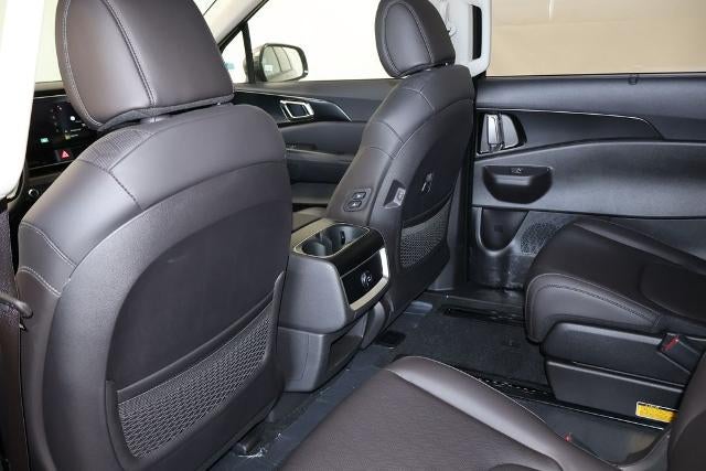 2027 Kia Carnival EX