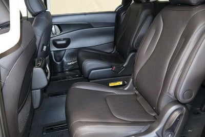 2027 Kia Carnival EX