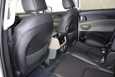 2027 Kia Carnival EX