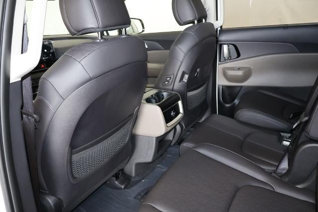 2027 Kia Carnival EX