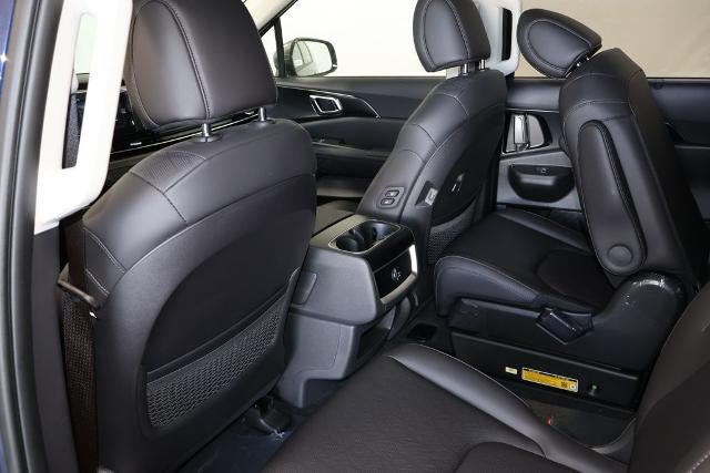 2027 Kia Carnival Hybrid EX
