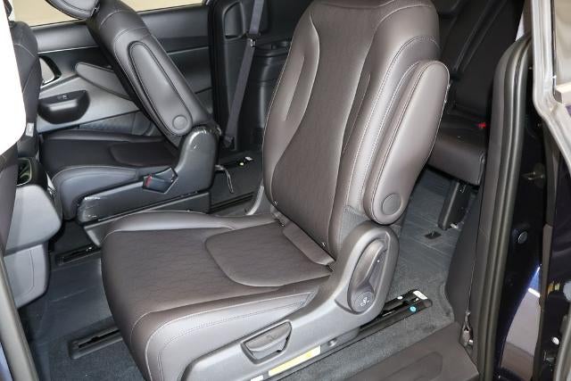 2027 Kia Carnival Hybrid EX