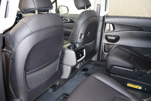 2027 Kia Carnival Hybrid EX