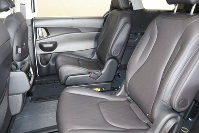 2027 Kia Carnival Hybrid EX