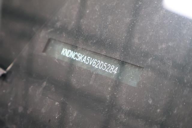 2027 Kia Carnival Hybrid EX