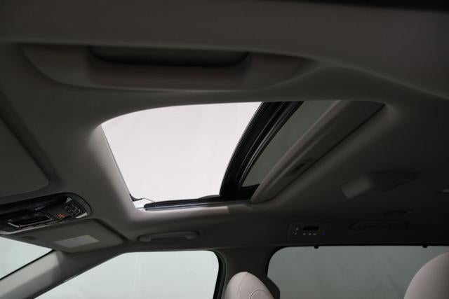2027 Kia Carnival SX Prestige
