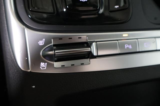 2027 Kia Carnival SX