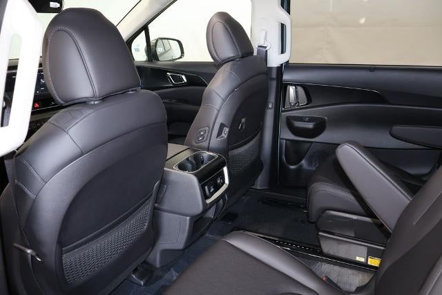 2027 Kia Carnival SX