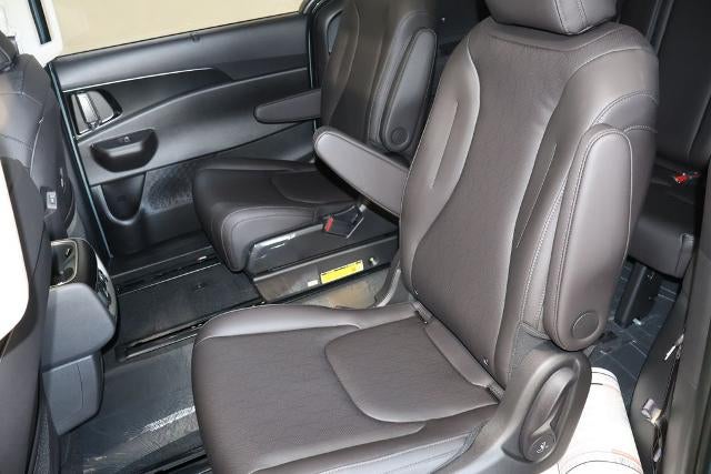 2027 Kia Carnival SX