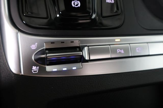 2027 Kia Carnival SX