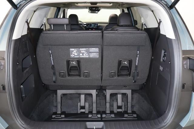 2027 Kia Carnival SX