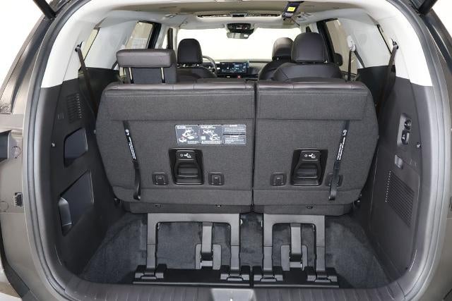 2027 Kia Carnival Hybrid SX