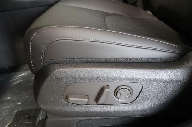 2027 Kia Carnival Hybrid SX