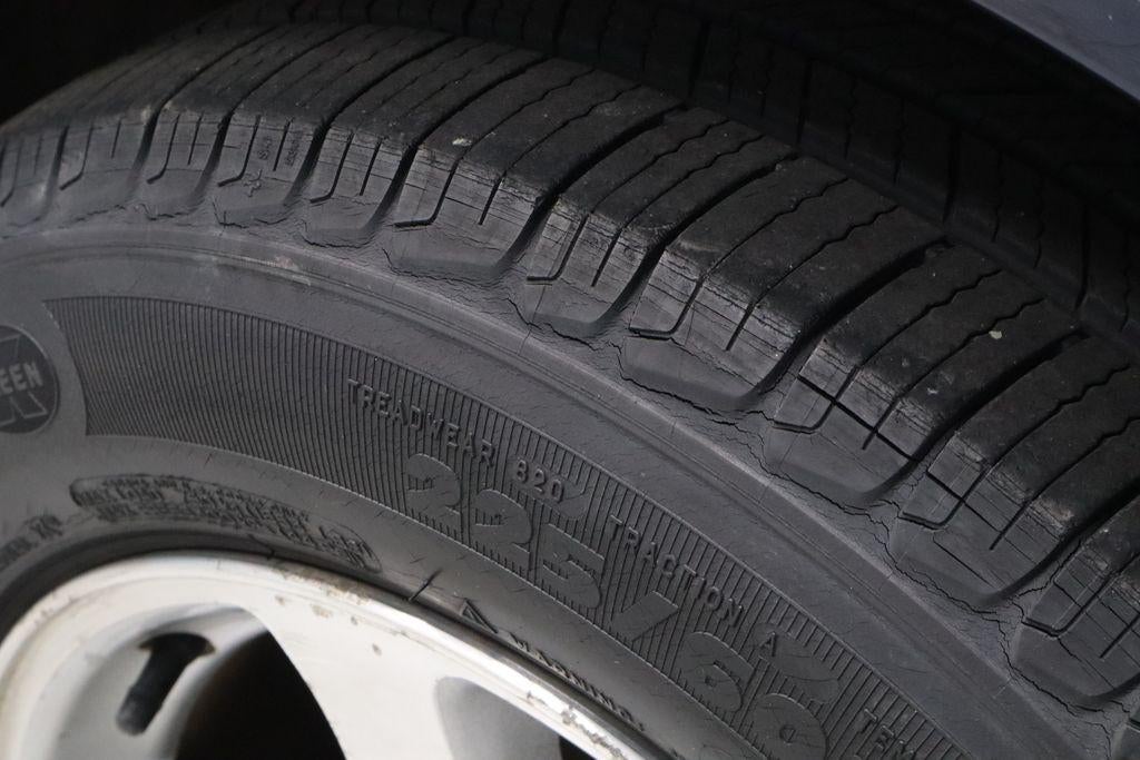 2002 Ford Mustang V6