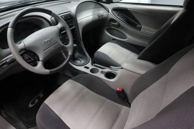 2002 Ford Mustang V6