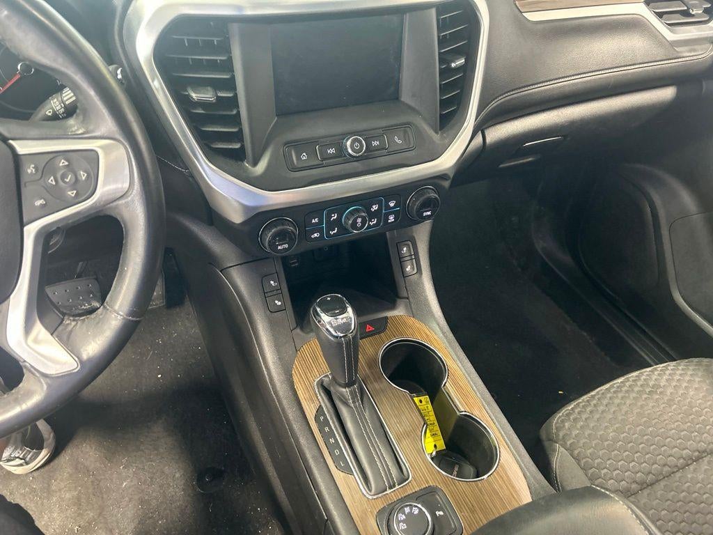2017 GMC Acadia SLE