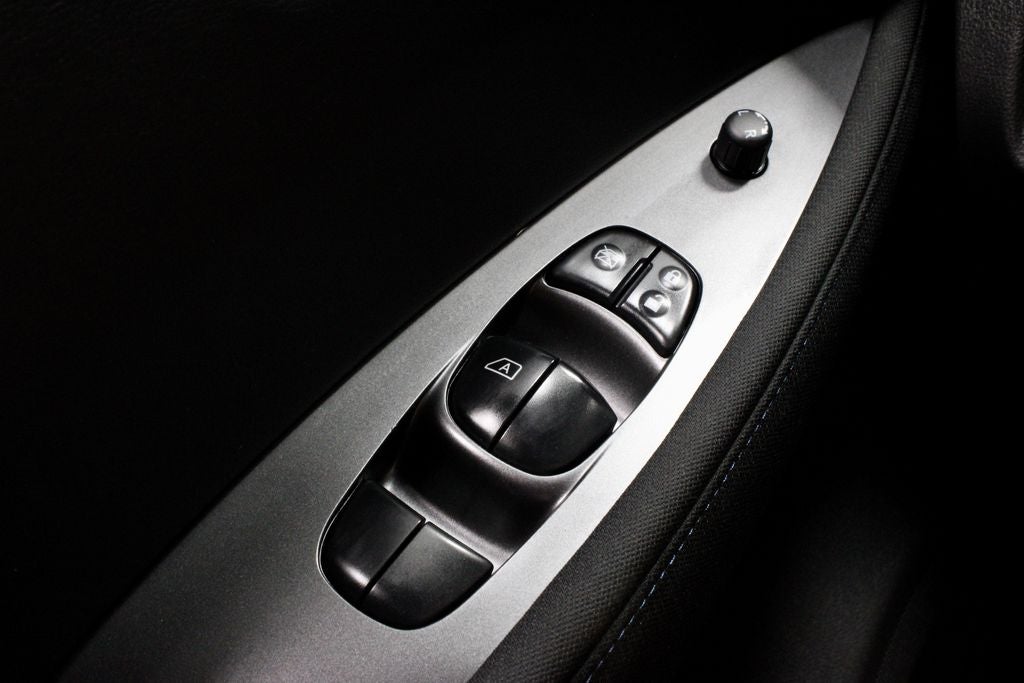2022 Nissan LEAF S PLUS