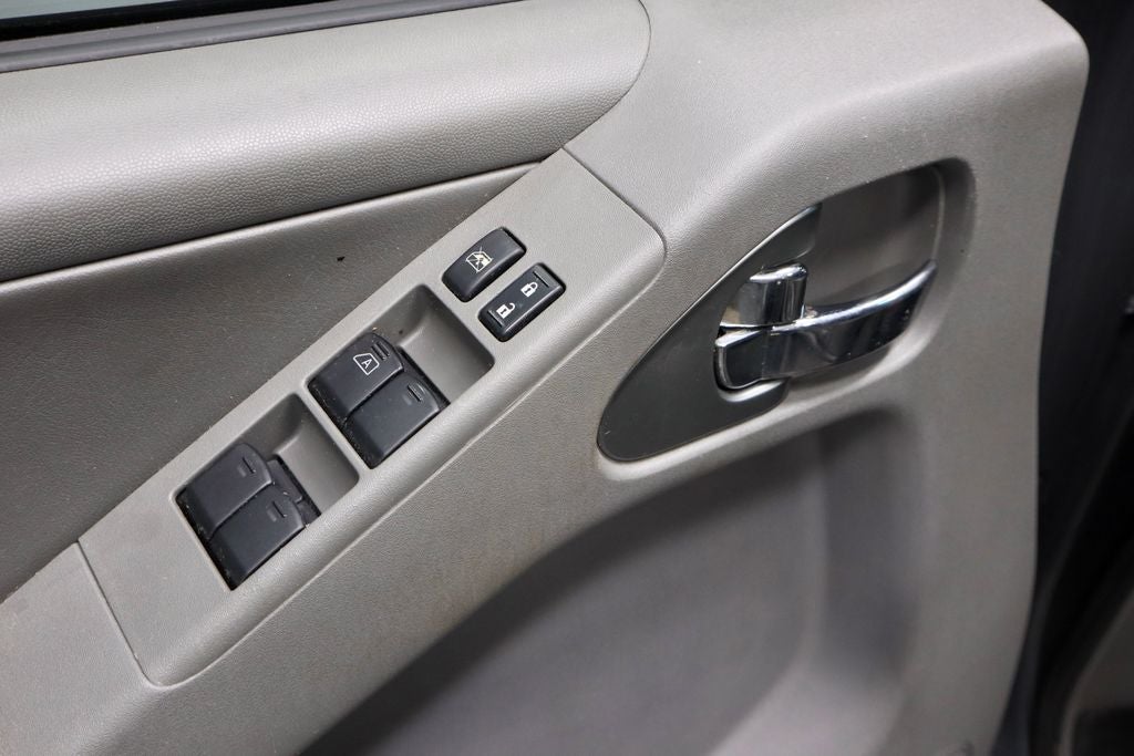 2011 Nissan Frontier SL