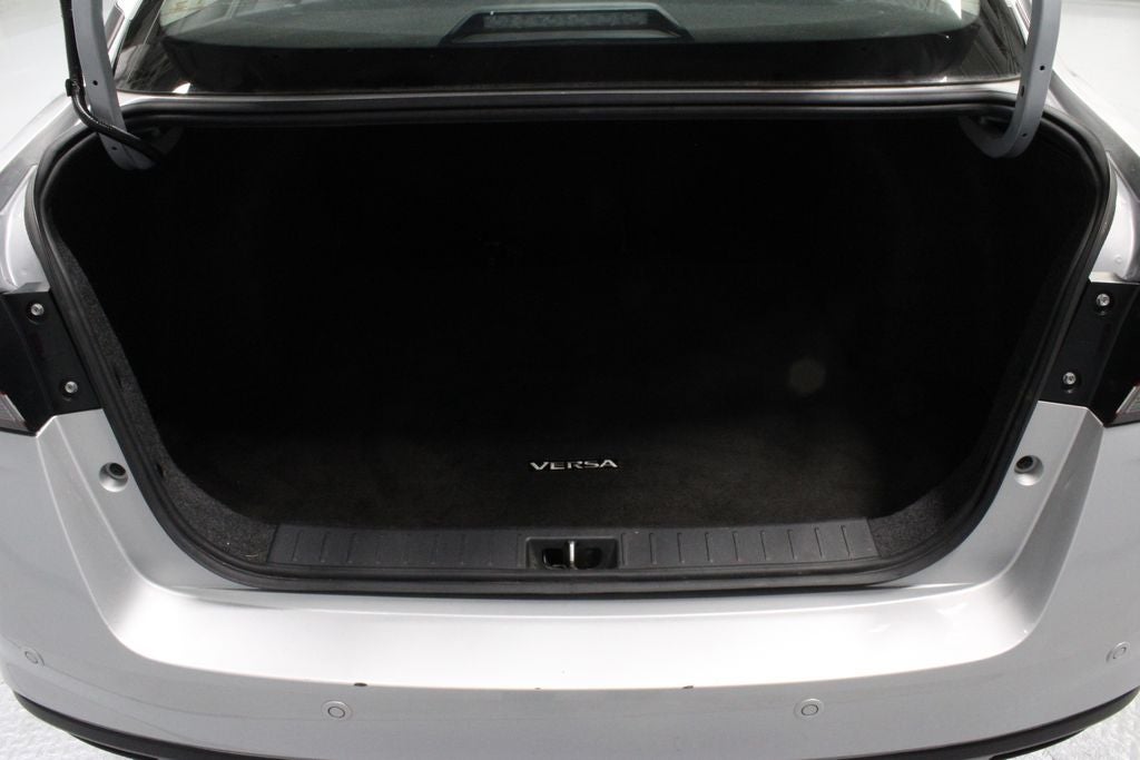 2024 Nissan Versa SR