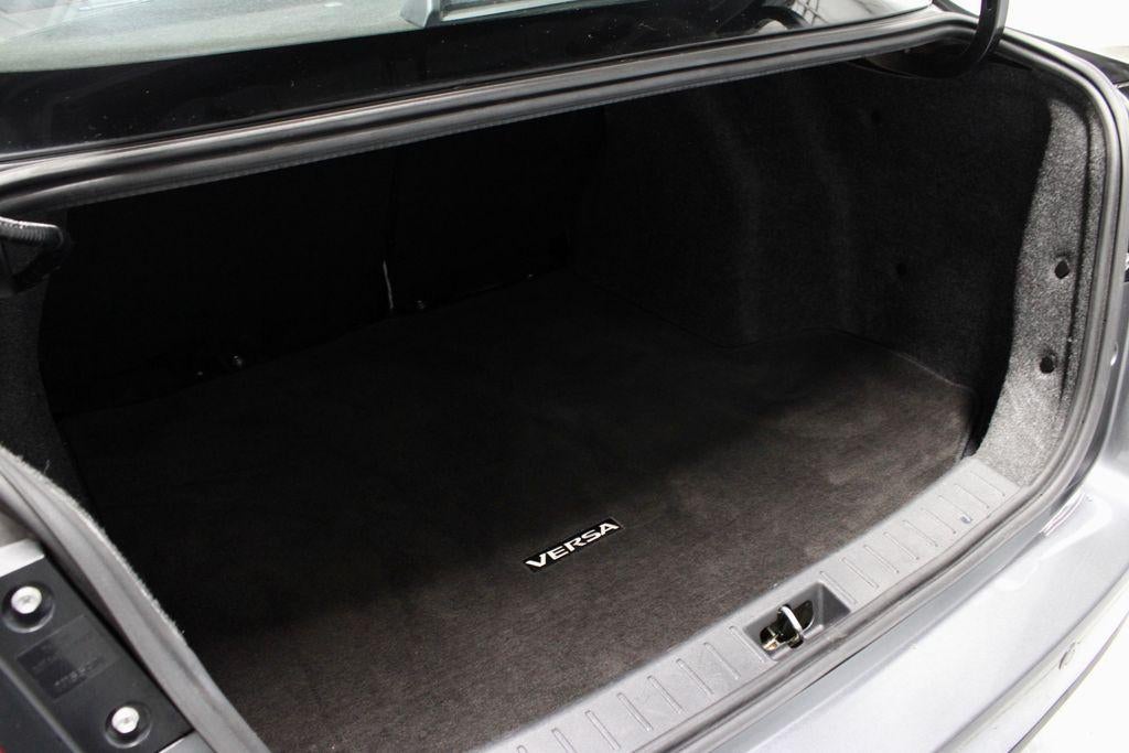 2024 Nissan Versa SR