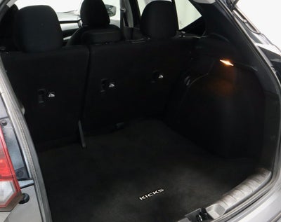 2022 Nissan Kicks SV