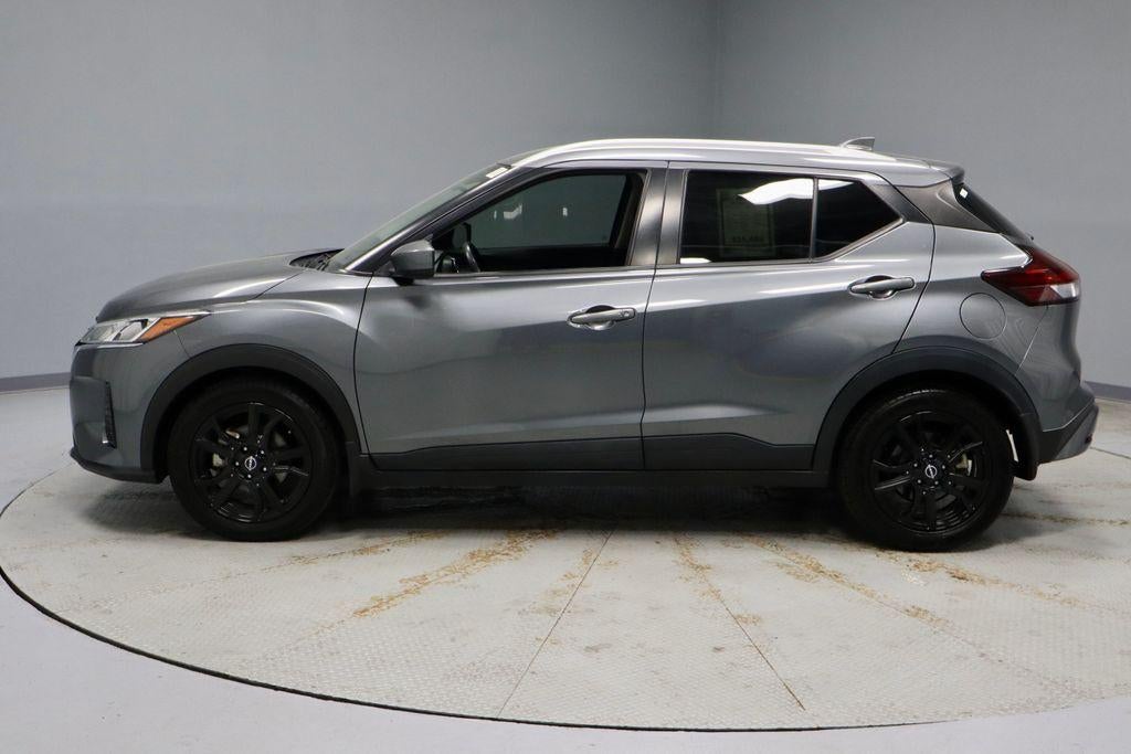 2022 Nissan Kicks SV