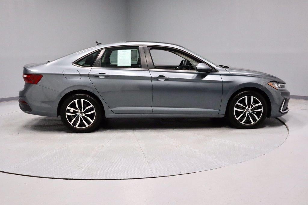 2025 Volkswagen Jetta SE