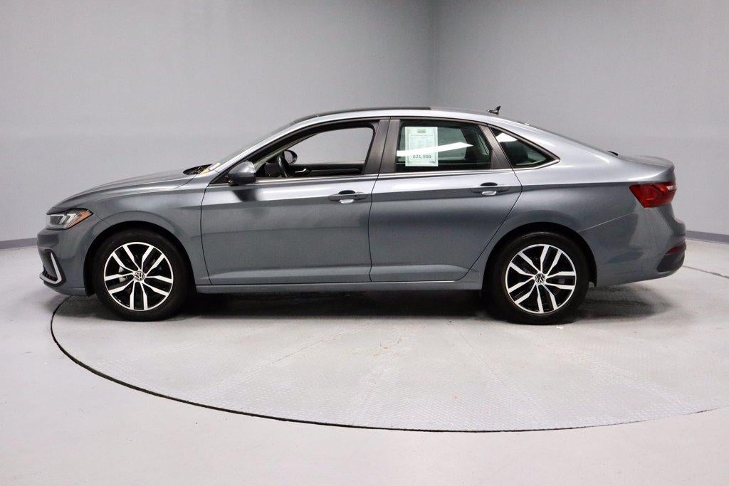 2025 Volkswagen Jetta SE