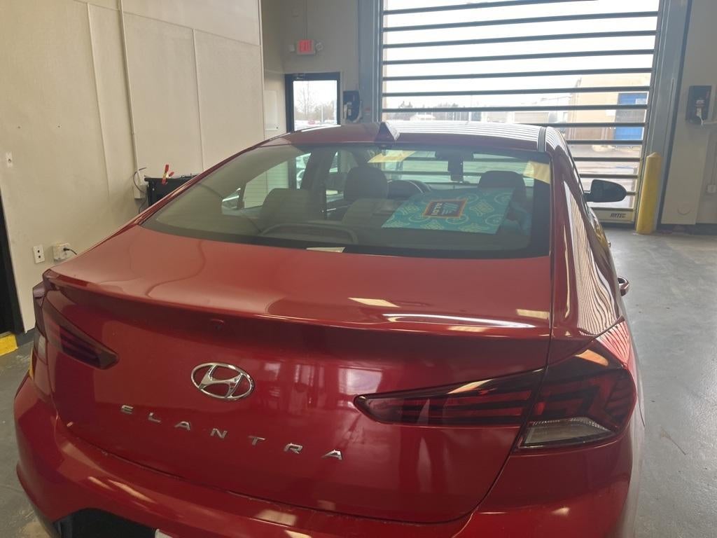 2019 Hyundai ELANTRA SEL