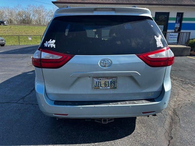 2015 Toyota Sienna XLE