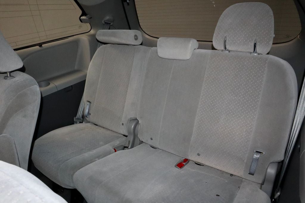 2016 Toyota Sienna LE