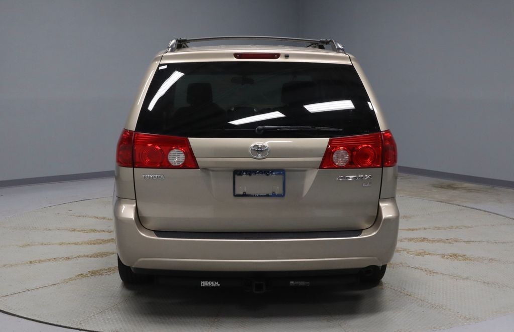 2006 Toyota Sienna LE