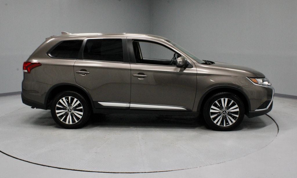 2019 Mitsubishi Outlander SE