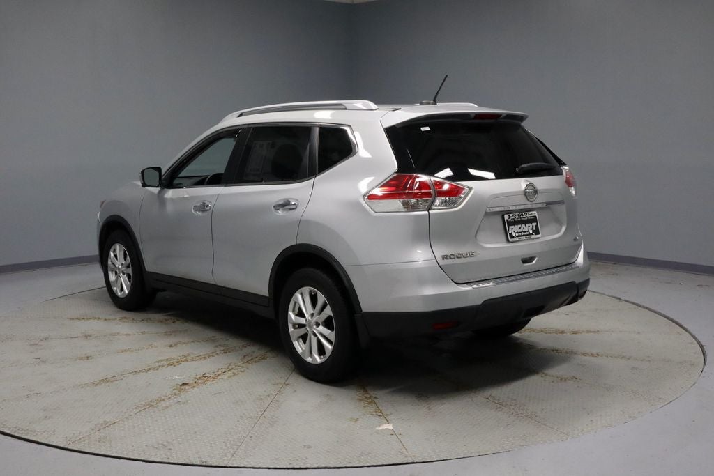 2016 Nissan Rogue SV