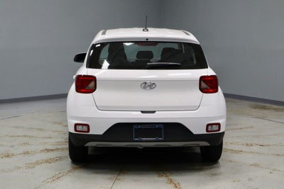 2023 Hyundai VENUE SE
