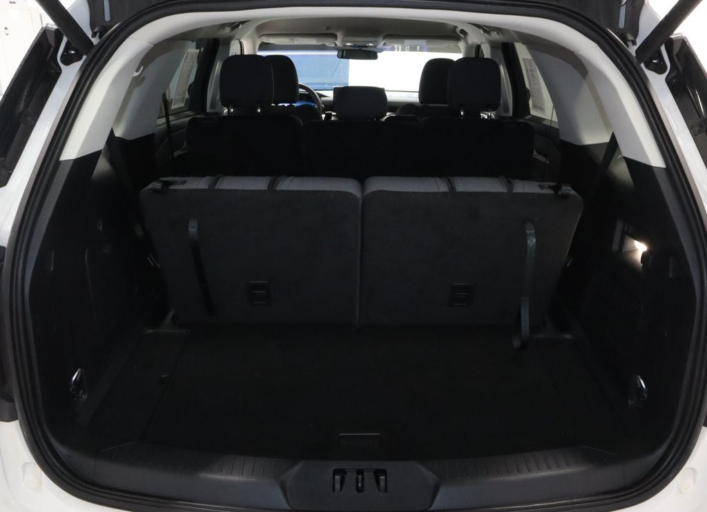 2025 Ford Explorer Active 4WD