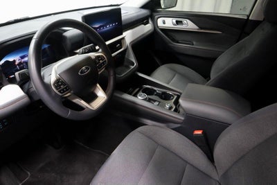 2025 Ford Explorer Active 4WD
