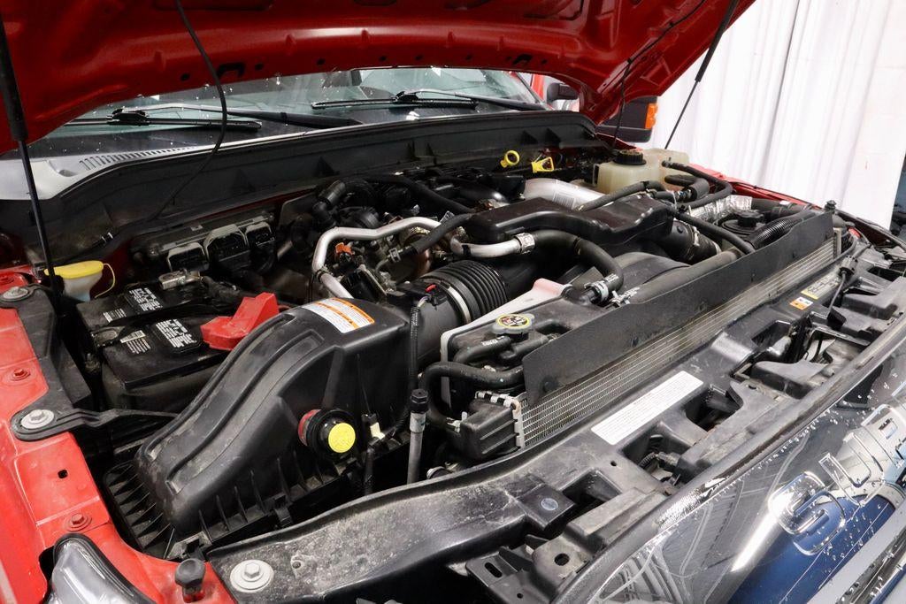 2016 Ford Super Duty F-350 SRW 4WD Crew Cab 6-3/4 Ft Box XLT