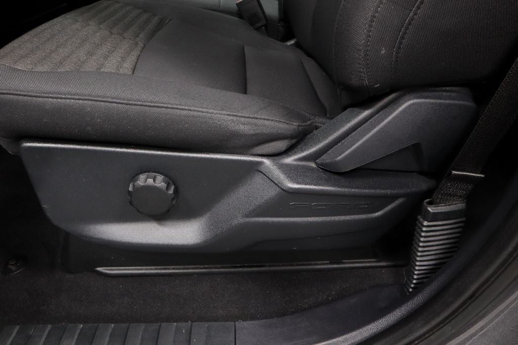 2023 Ford F-150 XL 4WD SuperCrew 5.5' Box
