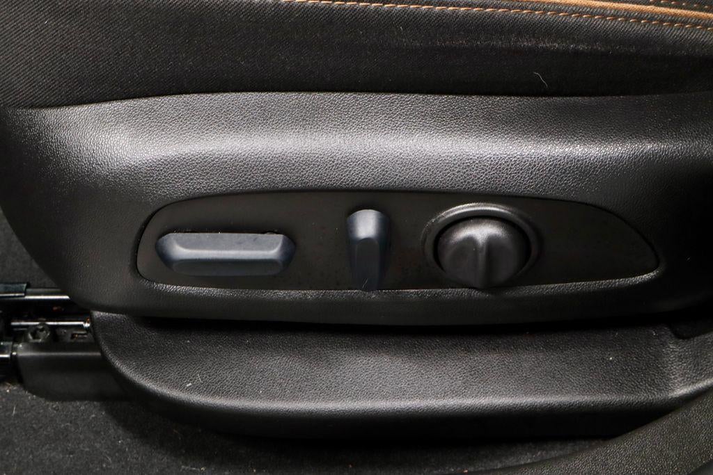 2023 GMC Acadia AWD AT4