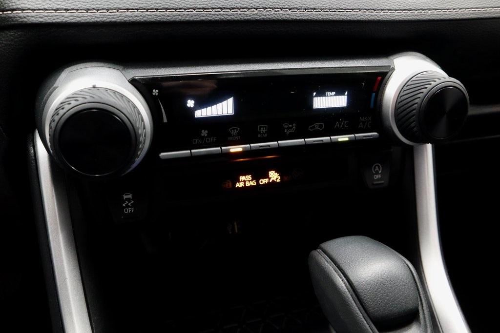 2025 Toyota RAV4 LE AWD (Natl)