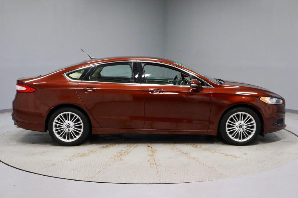 2016 Ford Fusion 4dr Sdn SE FWD