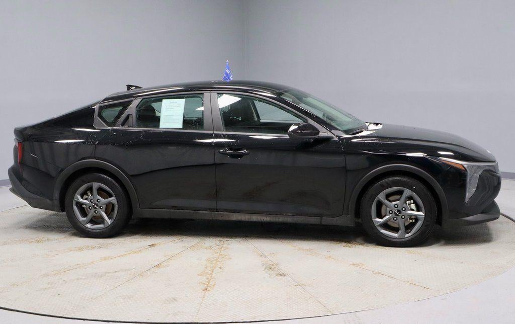 2025 Kia K4 LXS FWD