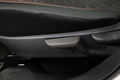 2024 Nissan Kicks SR FWD